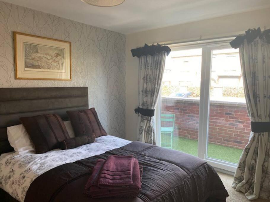 Spacious 2 Bedroom Apartment Cleethorpes Extérieur photo